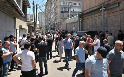 Armenians protest detention of Russian businessman (VIDEOS)