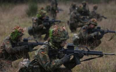 German defense minister says troops ready to kill Russians