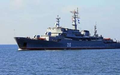 Russian training warship arrives in African state