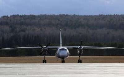 Plane with 49 people on board crashes in Russia (VIDEO)