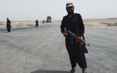 Pakistan troops kill 30 militants attempting to cross from Afghanistan