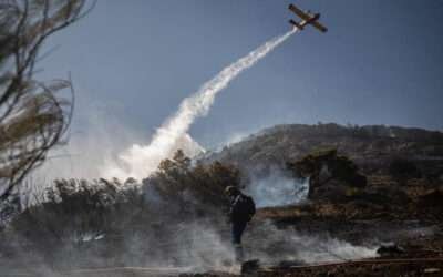 Thousands forced to evacuate as new wildfires break out in Greece