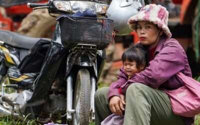 Dozens killed and tens of thousands flee as border fighting between Thailand and Cambodia escalates