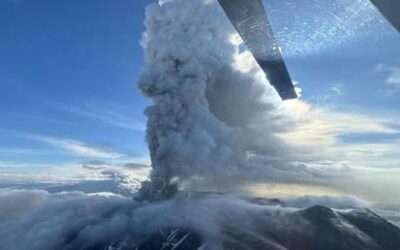 Pacific earthquake awakens dormant Russian volcano after 500+ years (VIDEOS)