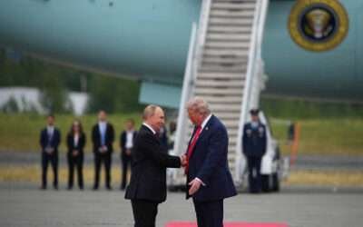 Trump puts European leaders on hold to talk with Putin – media