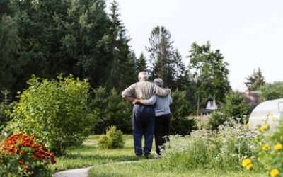 Russian lawmakers propose benefits for long marriages