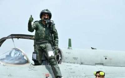Indian air chief marshal flies MiG-21 in farewell sorties