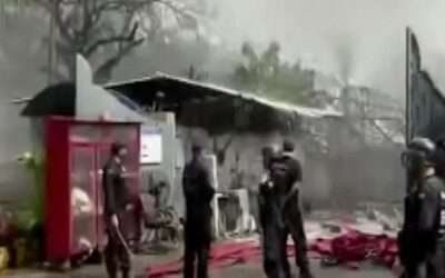 At least eight injured as fire engulfs factory in Karachi’s Landhi