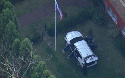Car rams into Russian consulate in Australia (VIDEO)
