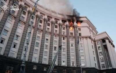 Ukrainian government building damaged by Russian strike – Kiev (PHOTOS)