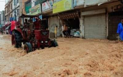 Streets, homes submerged as heavy rains batter Karachi for third day