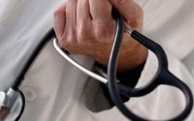 Pakistani doctor who abandoned patient mid-surgery ‘at low risk of repeating misconduct’